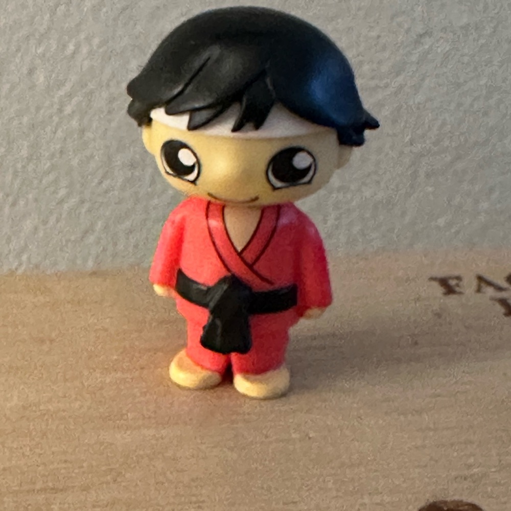 RYAN’S WORLD FIGURE KARATE RYAN RED OUTFIT PRE-OWNED Cake Topper